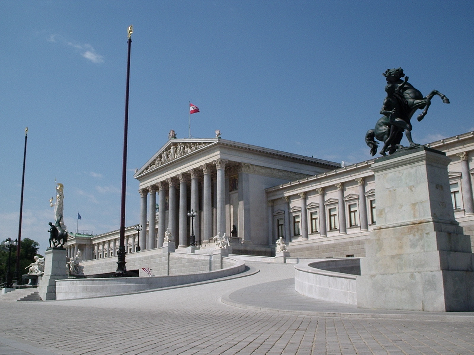 1080_Parlament