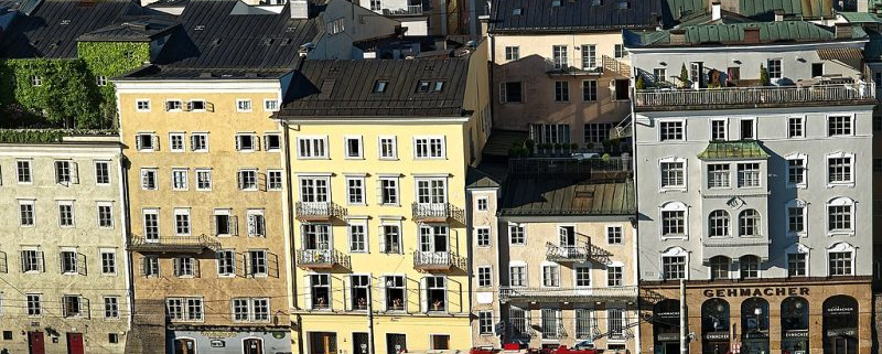 Stadt Salzburg, Altstadthäuser an Salzach