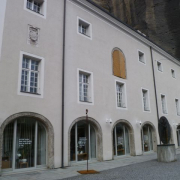 Schüttkasten beim Herbert-von-Karajan-Platz in Salzburg