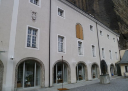 Schüttkasten beim Herbert-von-Karajan-Platz in Salzburg