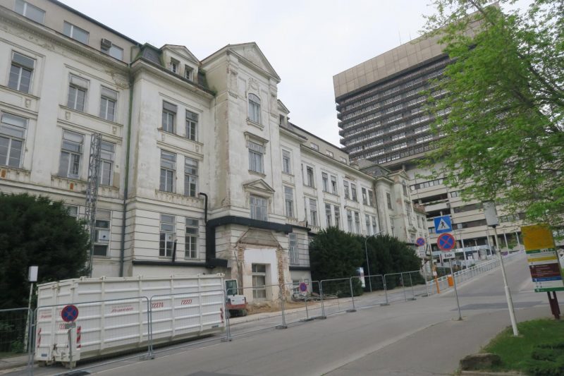 AKH Klinikgebäude, Wien, 9. Bezirk