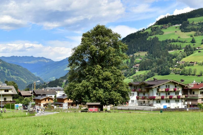 Kulturplatz "Drei Linden", Schwendau, Tirol