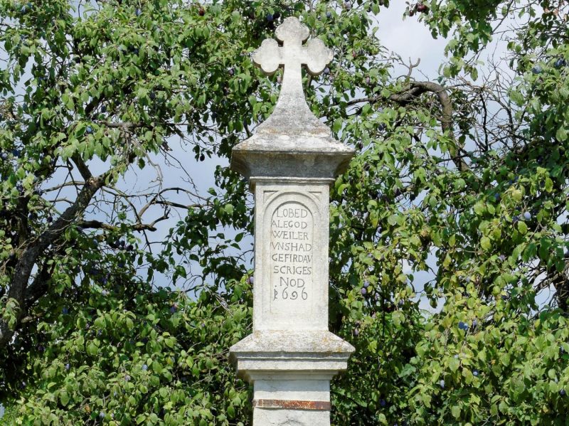 Das Wölfelkreuz in Gösing, Tabernakelaufsatz