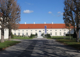 Der barocke Gartensaaltrakt im Augarten